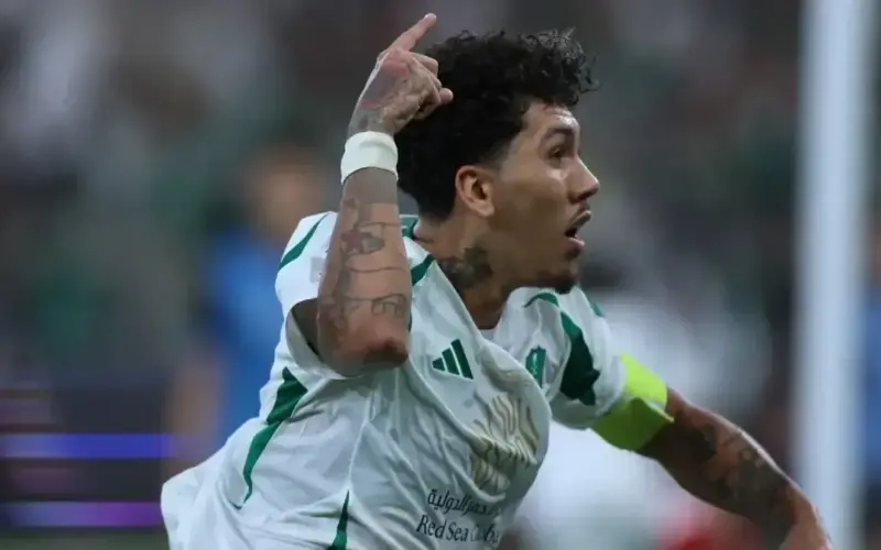 حقيقة انتقال روبيرتو فيرمينو إلى الأهلي المصري.. وكيل اللاعب يرد